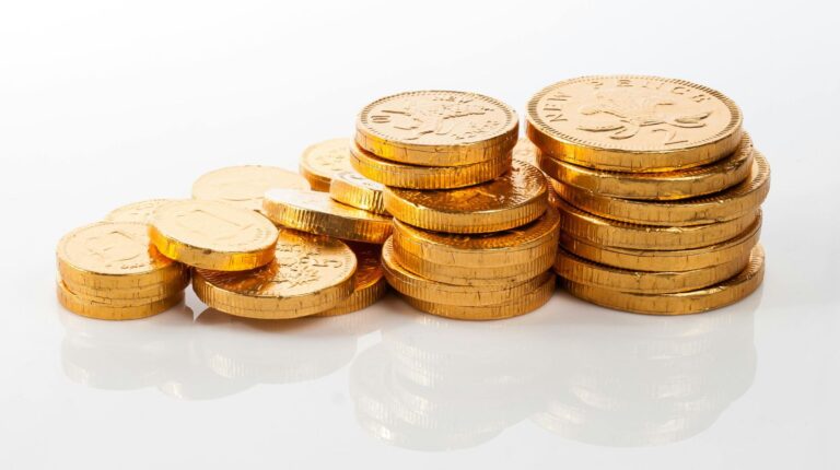 The Distribution Dilemma: Why Selling Your Hedge is a Tactical Error